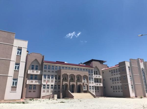 Şehit Harun Aslan Mesleki ve Teknik Anadolu Lisesi Fotoğrafı